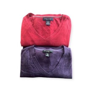 Men’s Banana Republic set of 2 Luxury Blend V-Neck Sweaters Size L Red/Aubergine